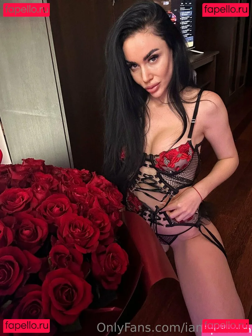 alinaboobs Onlyfans Photo Gallery 