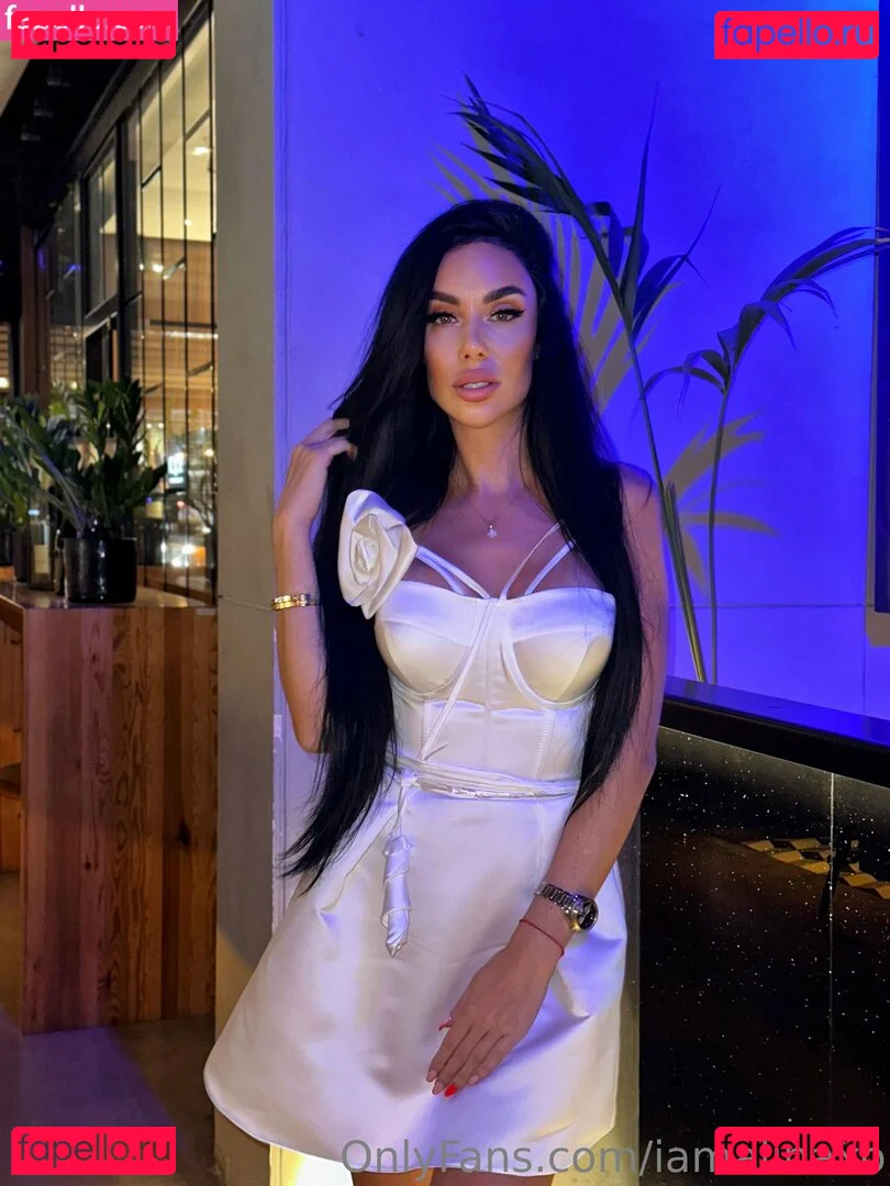 alinaboobs Onlyfans Photo Gallery 