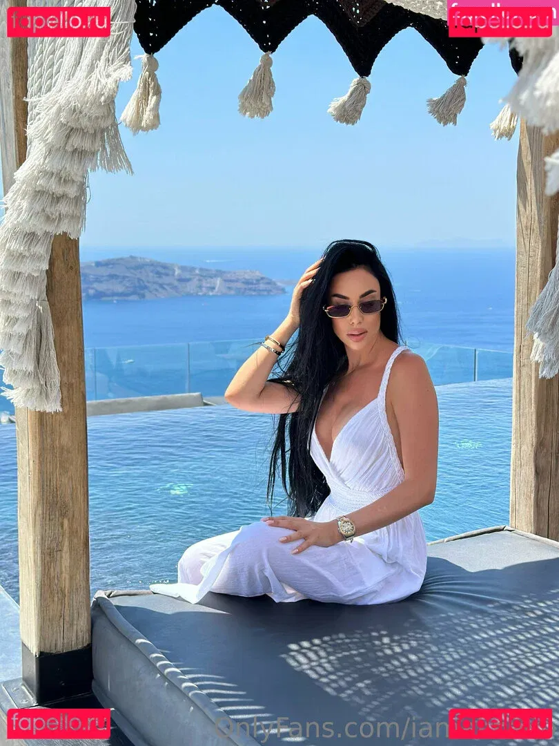 alinaboobs Onlyfans Photo Gallery 