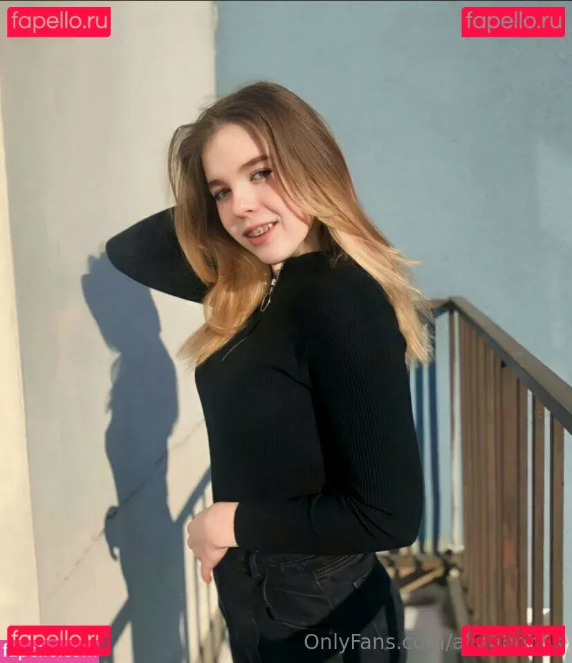 alinaboobs Onlyfans Photo Gallery 