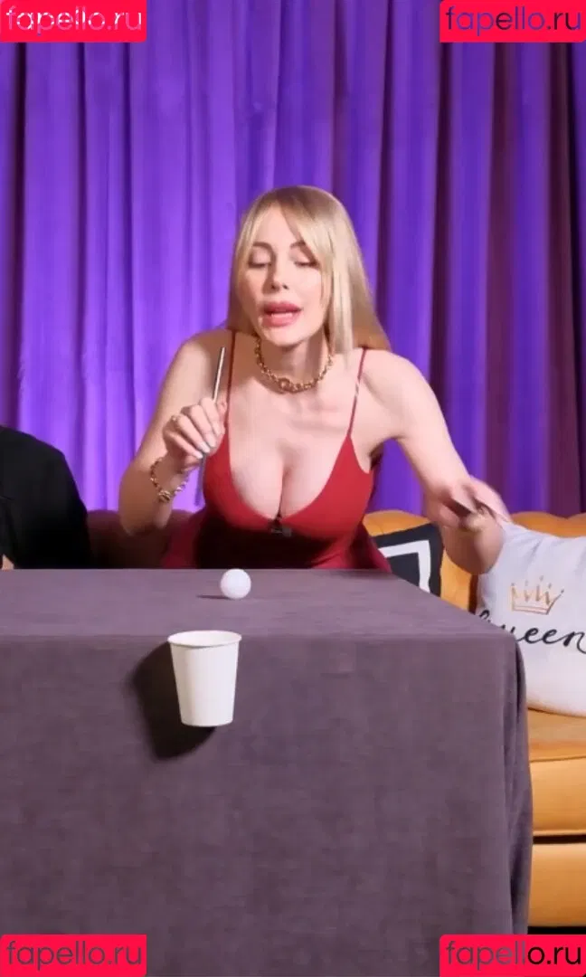 Hande Sarıoğlu Onlyfans Photo Gallery 