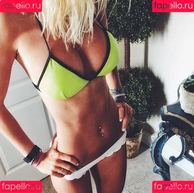 Stella The Light Onlyfans Photo Gallery 