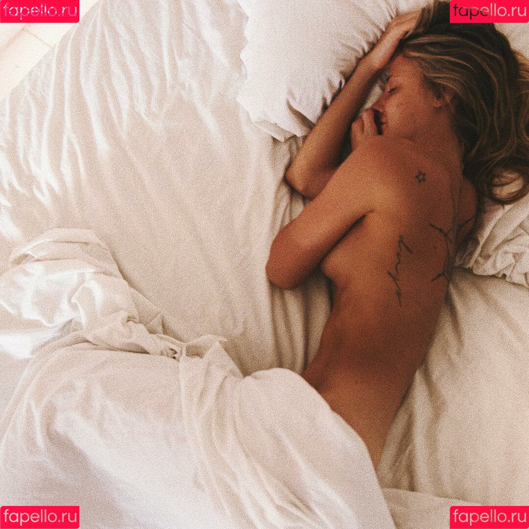 Stella The Light Onlyfans Photo Gallery 