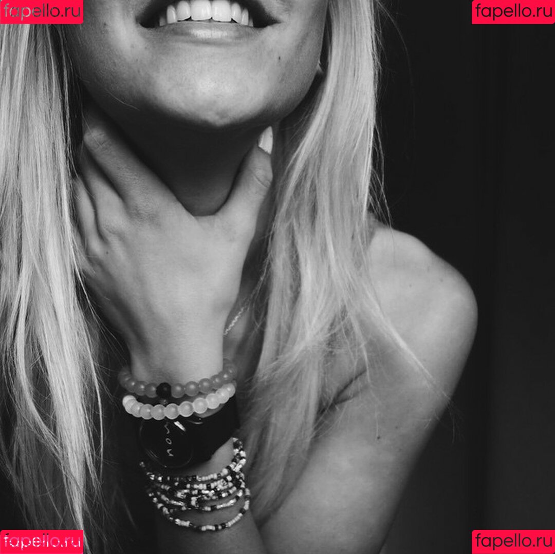 Stella The Light Onlyfans Photo Gallery 