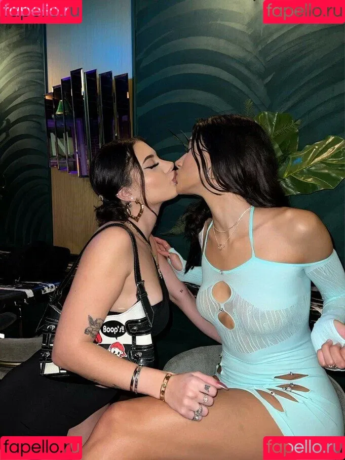 Nishozoldyck Liluzihoe Onlyfans Photo Gallery 