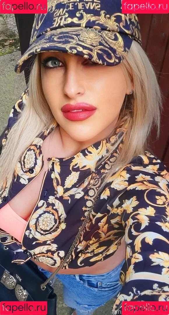 Catinca Onlyfans Photo Gallery 