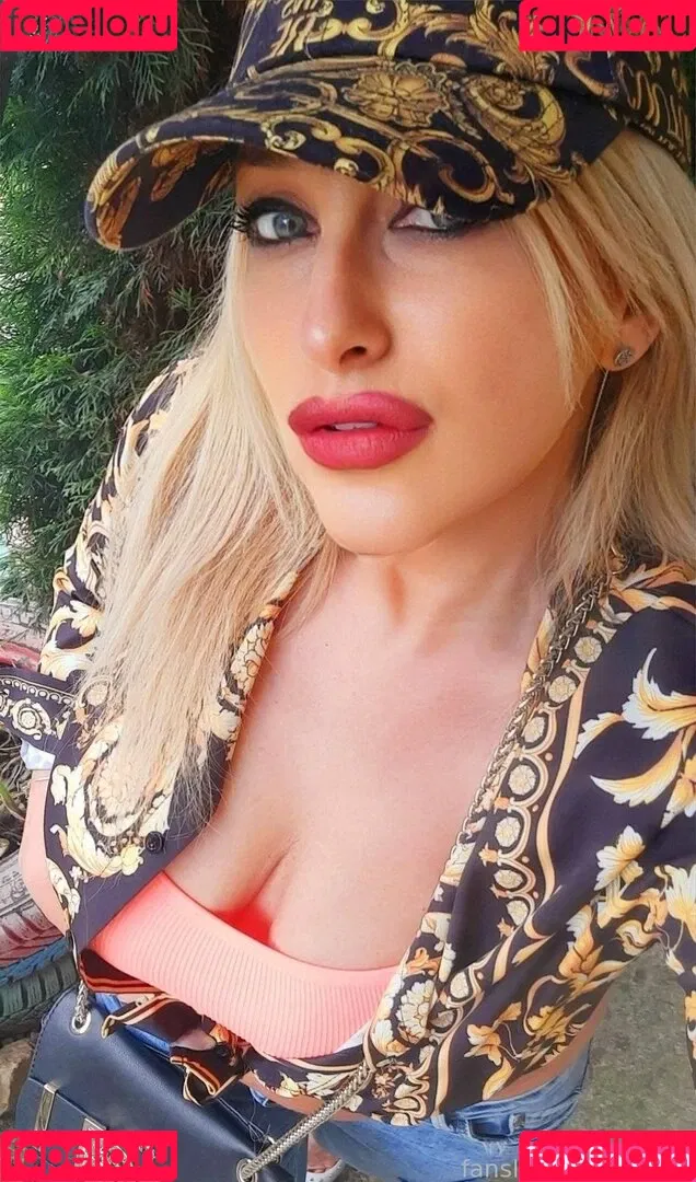 Catinca Onlyfans Photo Gallery 