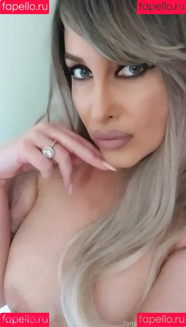 Catinca Onlyfans Photo Gallery 
