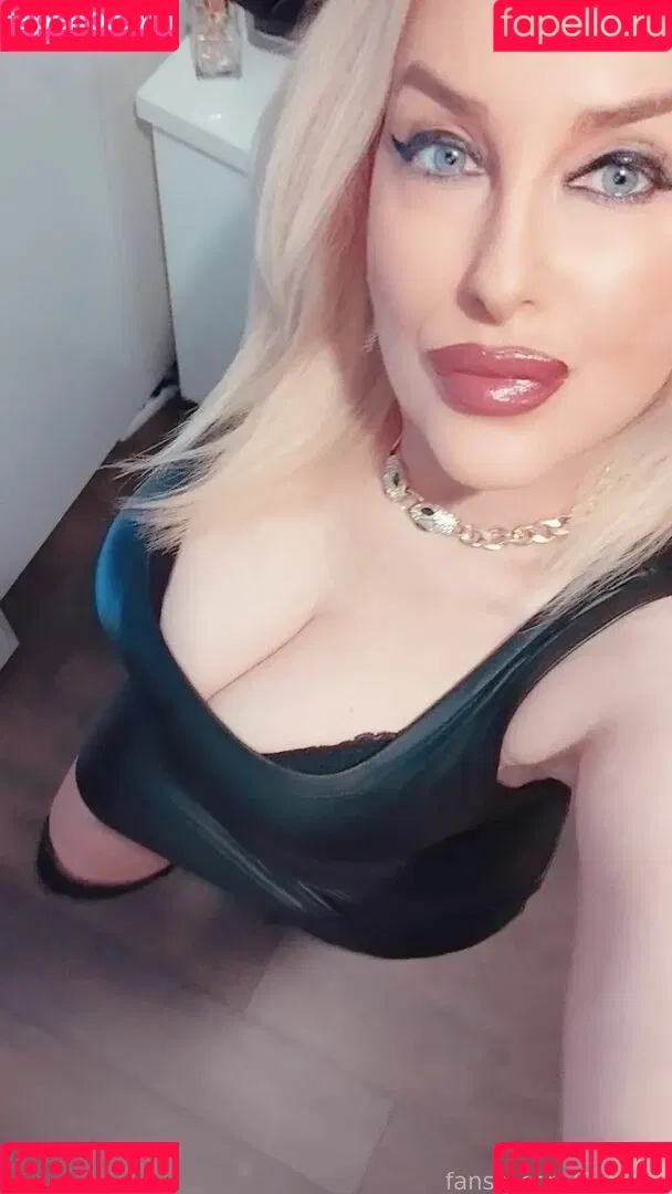 Catinca Onlyfans Photo Gallery 