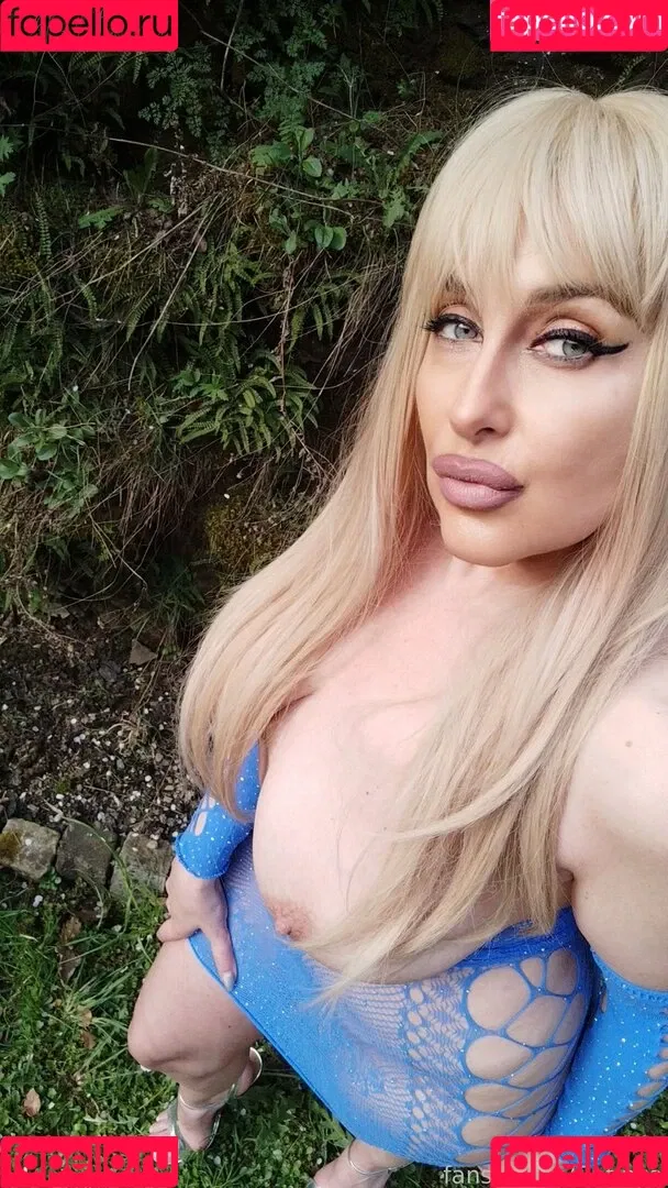 Catinca Onlyfans Photo Gallery 