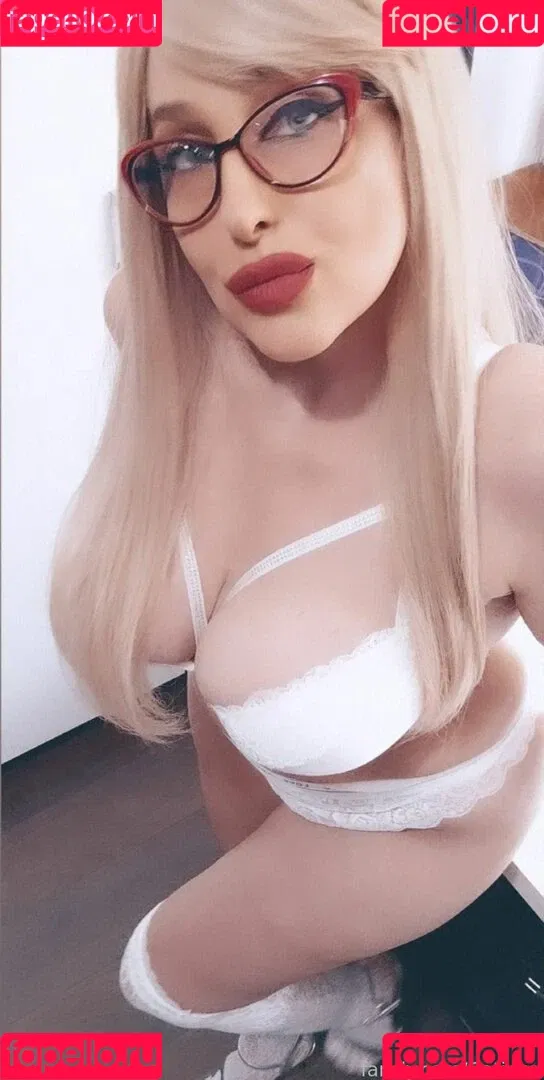 Catinca Onlyfans Photo Gallery 