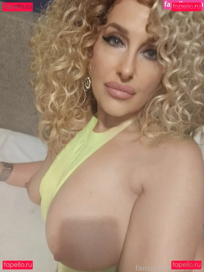 Catinca Onlyfans Photo Gallery 