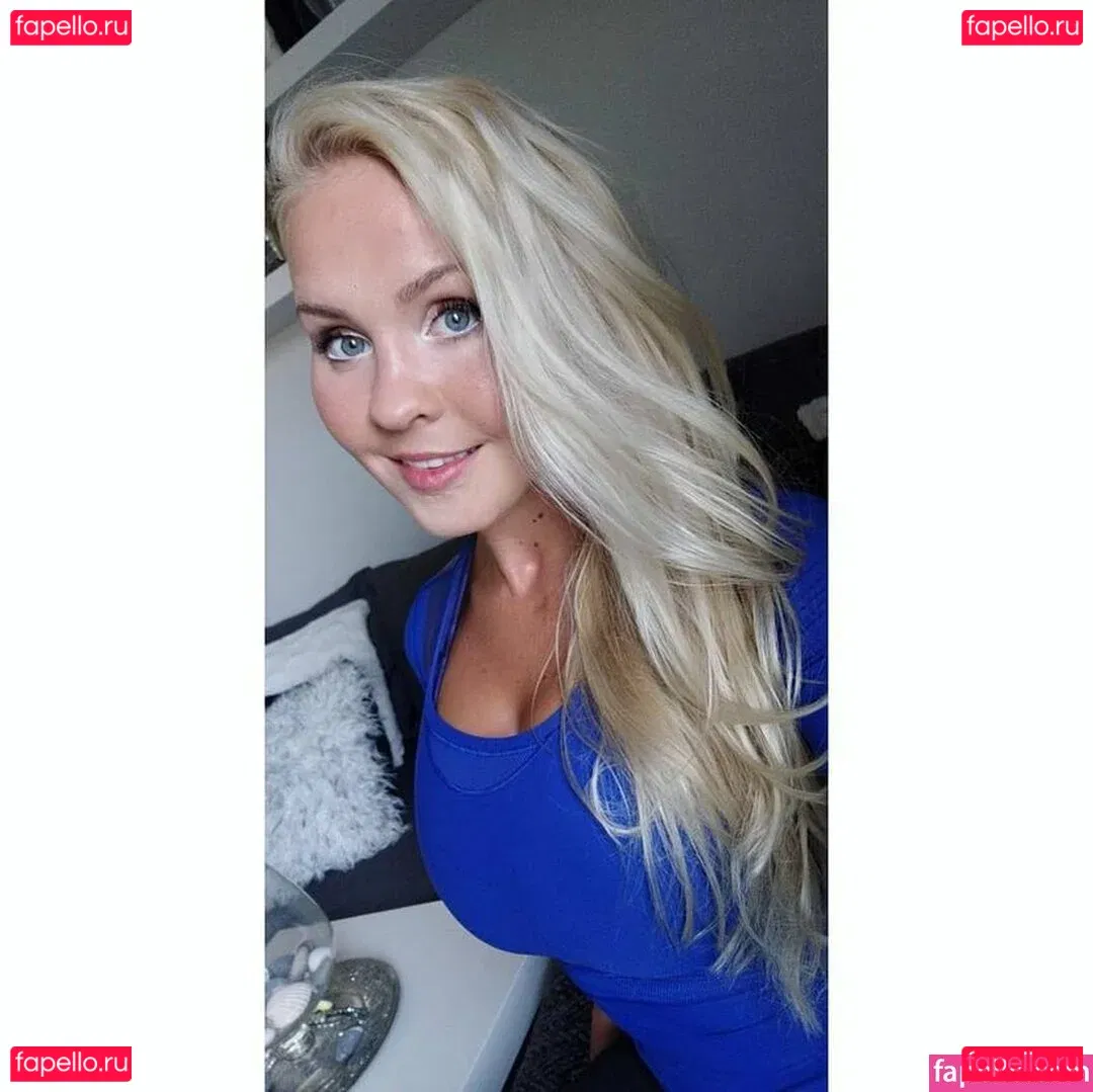 Emilia Linden Onlyfans Photo Gallery 