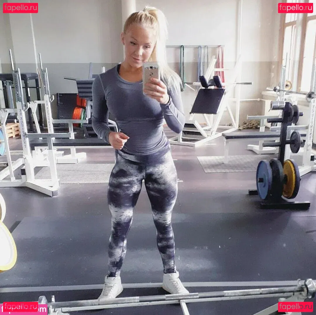 Emilia Linden Onlyfans Photo Gallery 