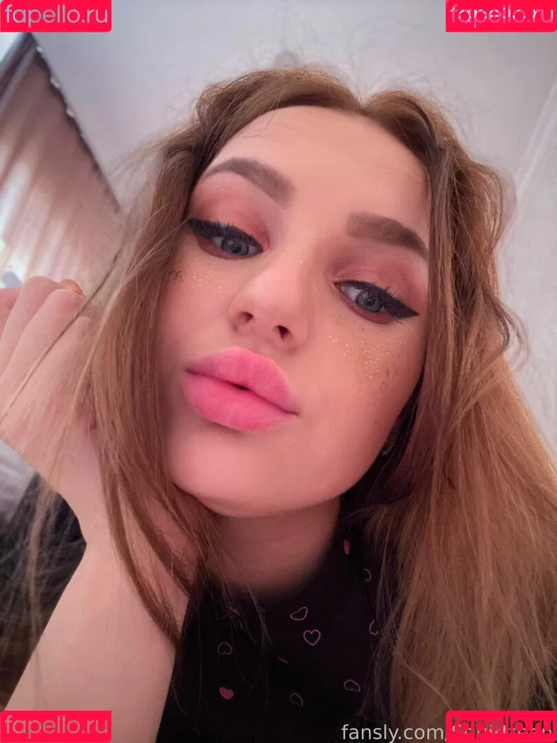 Squirtteen Onlyfans Photo Gallery 