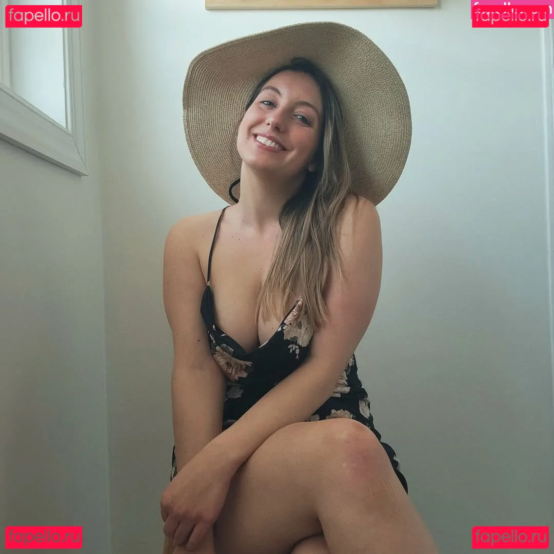 Sophie_fennec Onlyfans Photo Gallery 