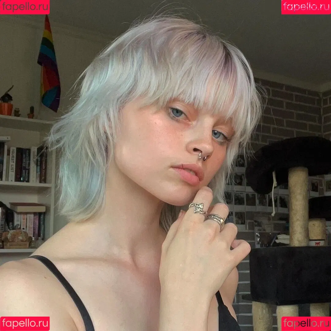 julianneiwj Onlyfans Photo Gallery 