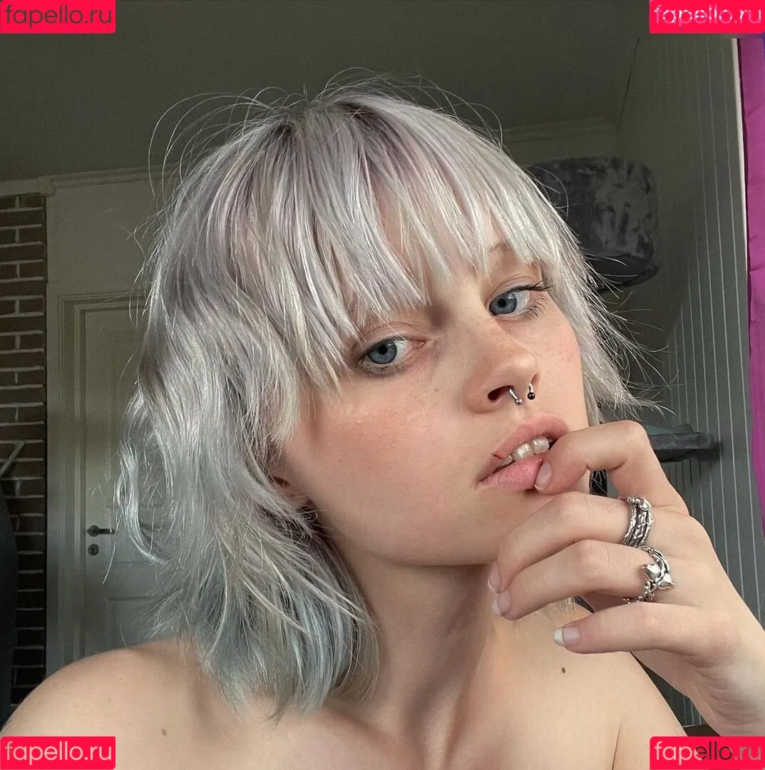 julianneiwj Onlyfans Photo Gallery 