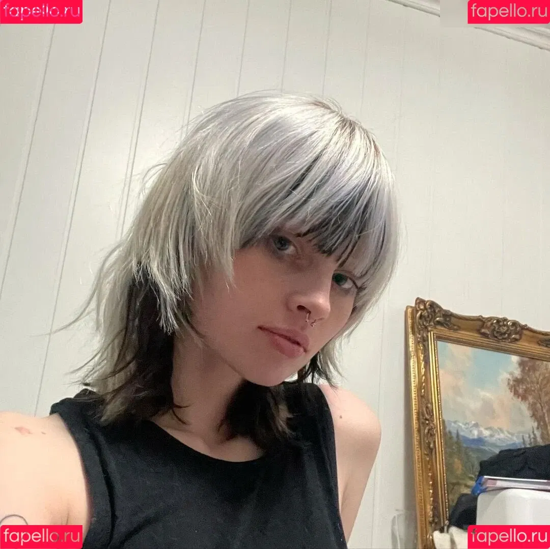 julianneiwj Onlyfans Photo Gallery 