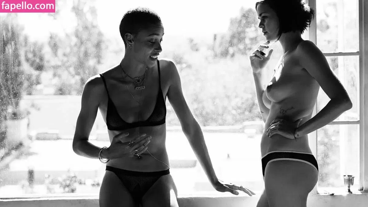 Lina Esco Onlyfans Photo Gallery 