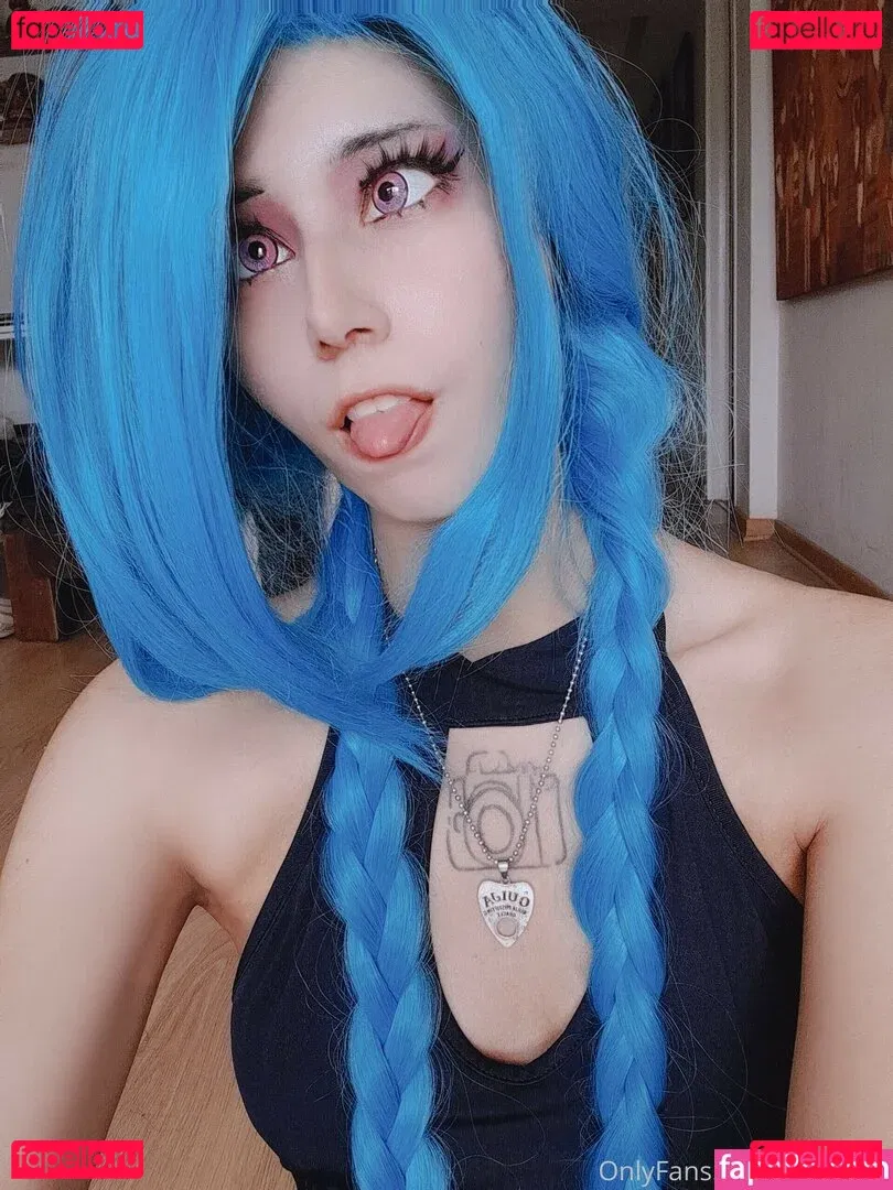 nyauri11 Onlyfans Photo Gallery 