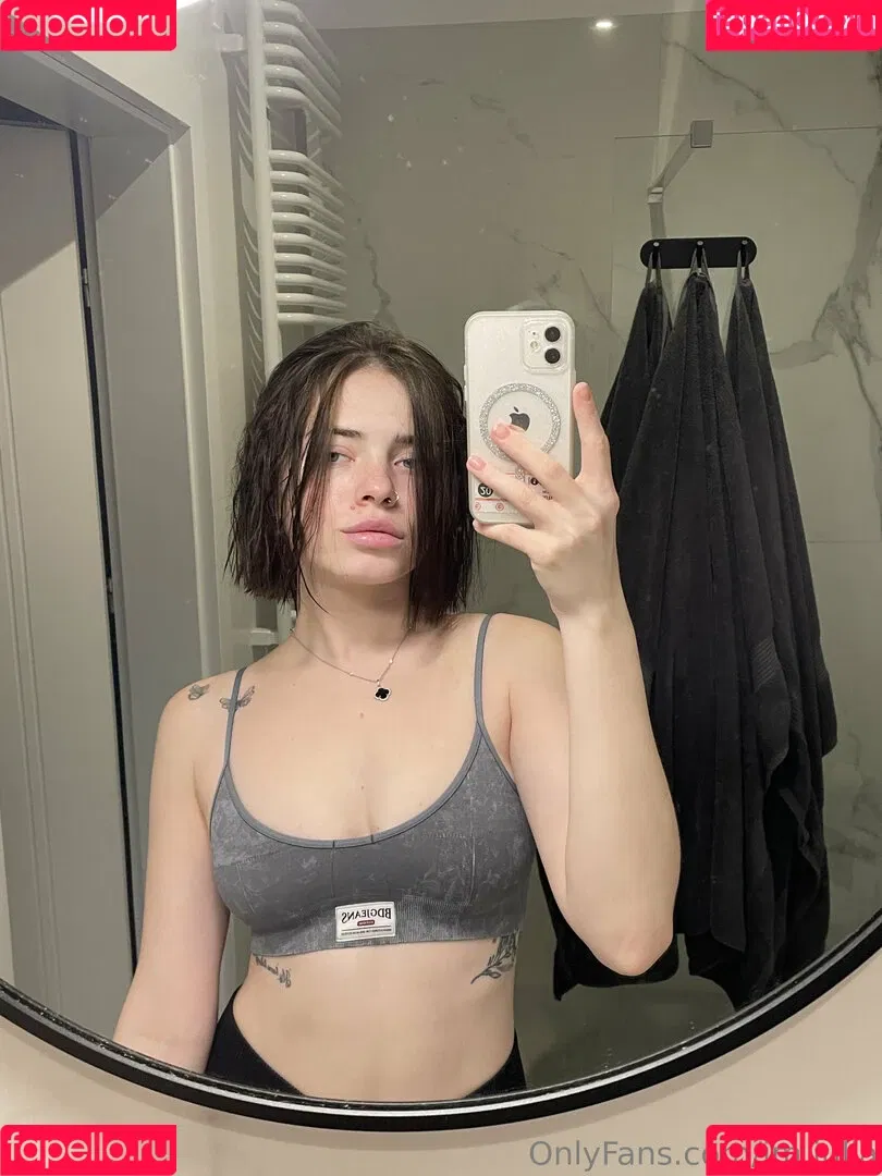 amjulia Onlyfans Photo Gallery 