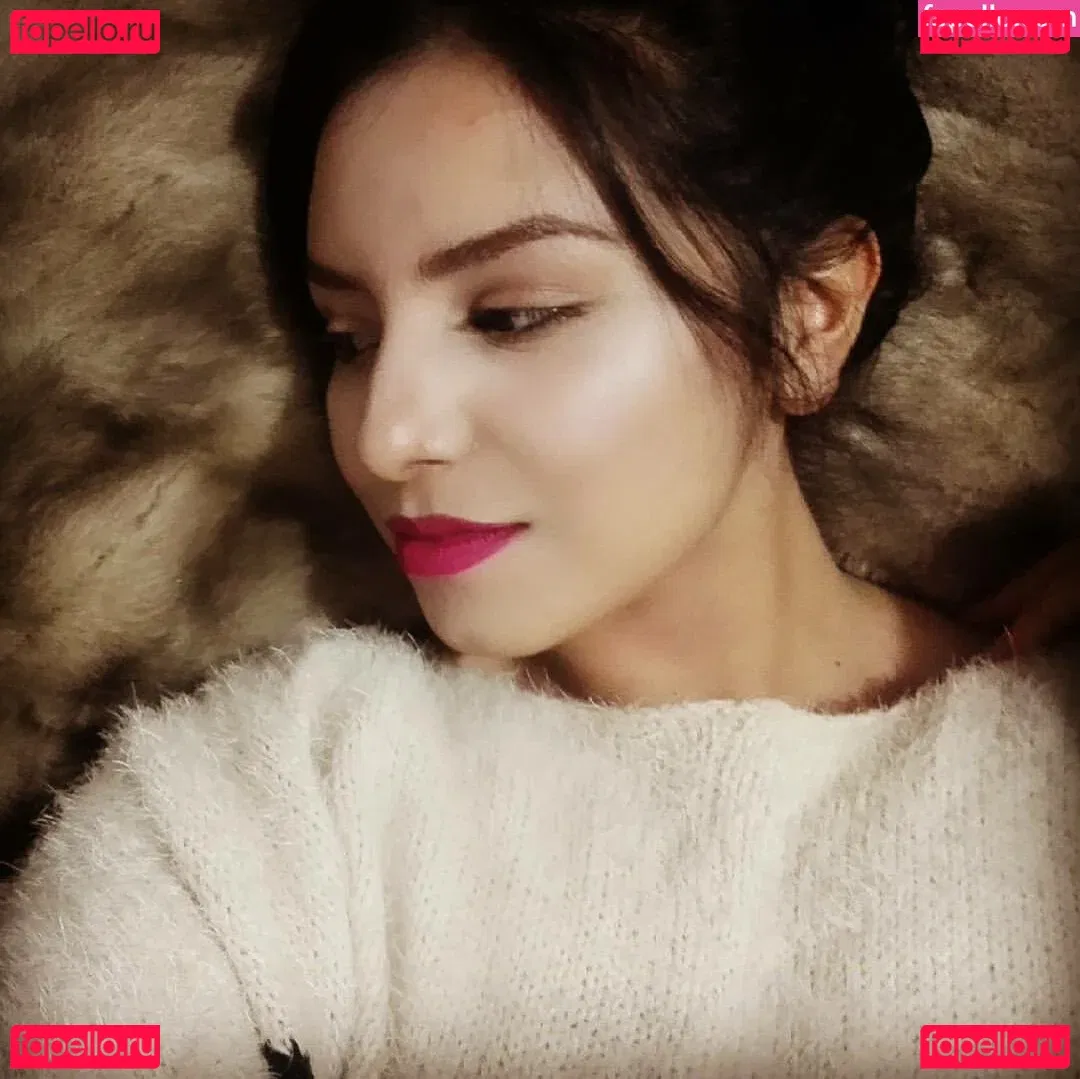 amjulia Onlyfans Photo Gallery 