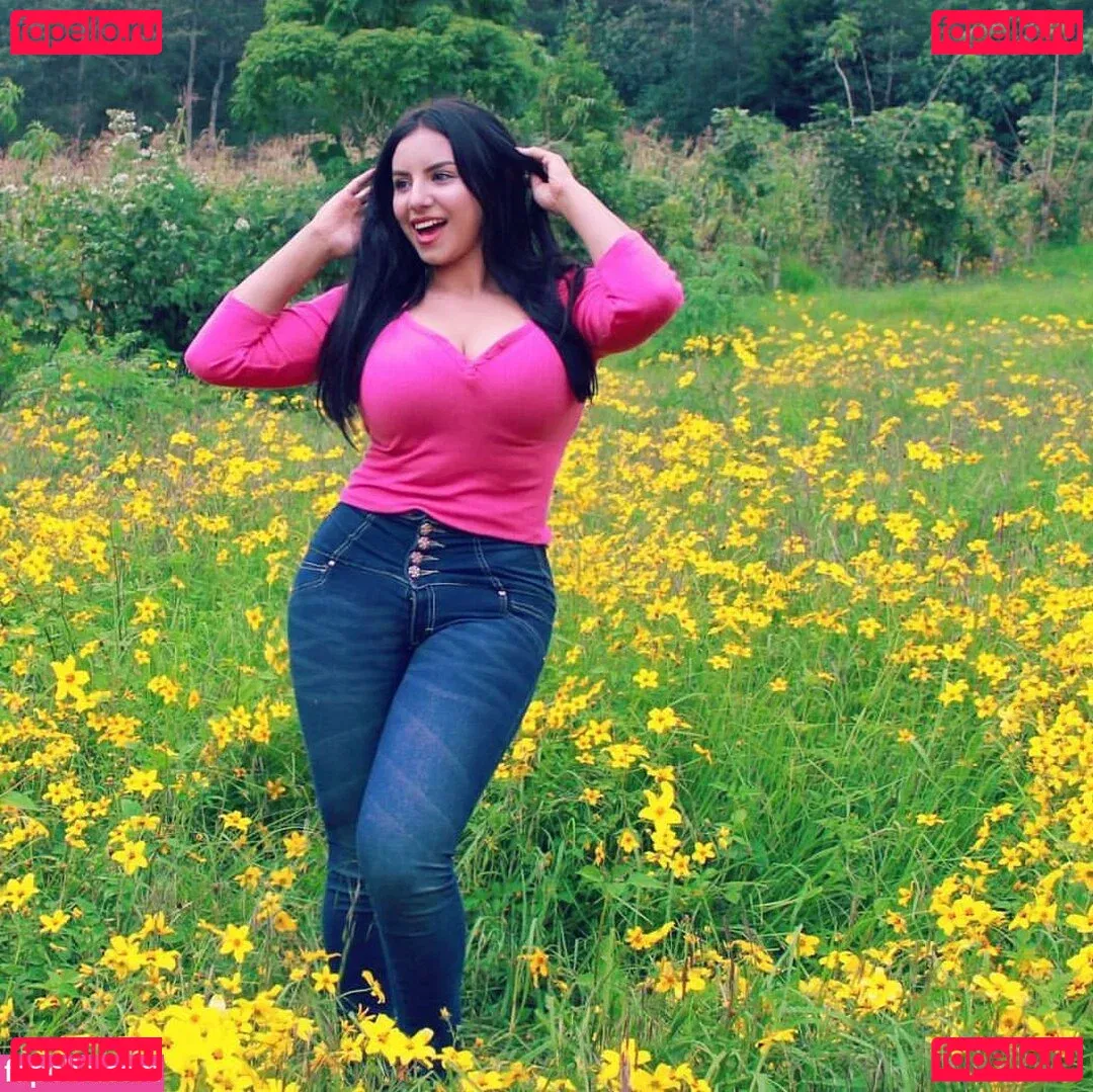 amjulia Onlyfans Photo Gallery 