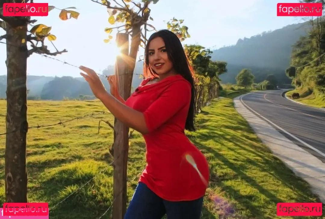 amjulia Onlyfans Photo Gallery 