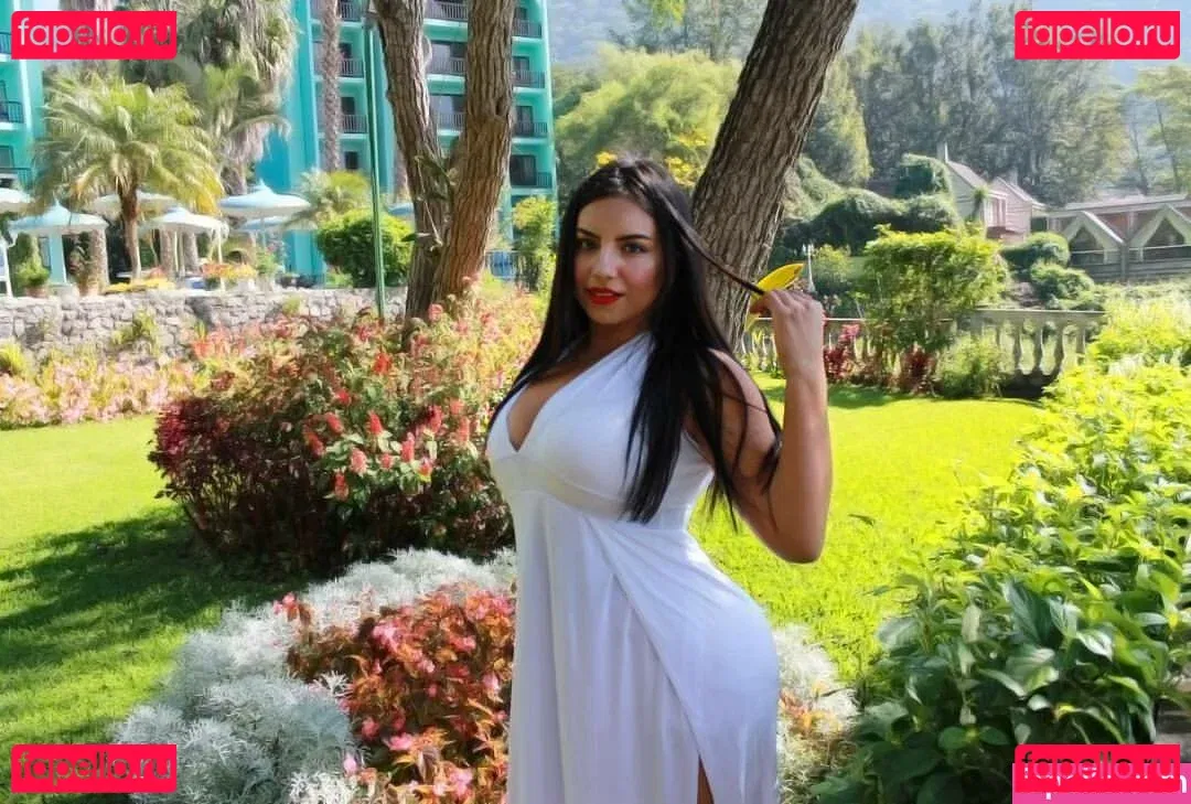 amjulia Onlyfans Photo Gallery 