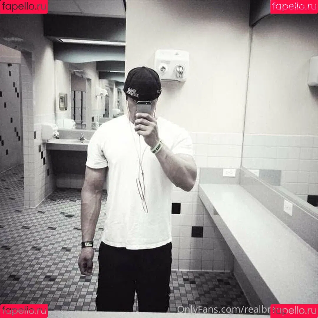 realbrandon818 Onlyfans Photo Gallery 
