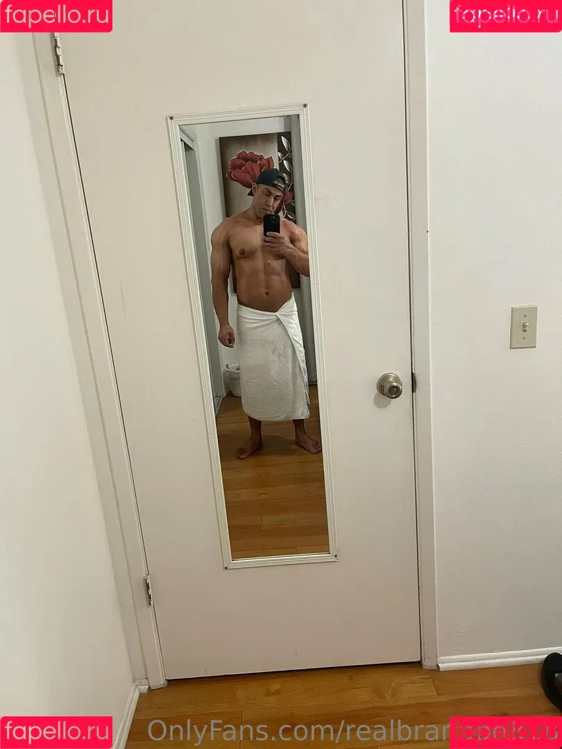 realbrandon818 Onlyfans Photo Gallery 