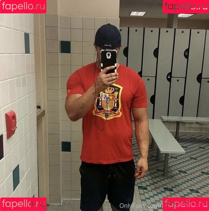 realbrandon818 Onlyfans Photo Gallery 