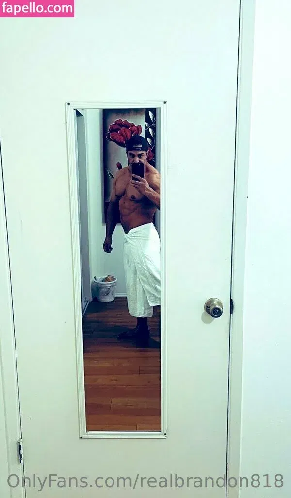 realbrandon818 Onlyfans Photo Gallery 