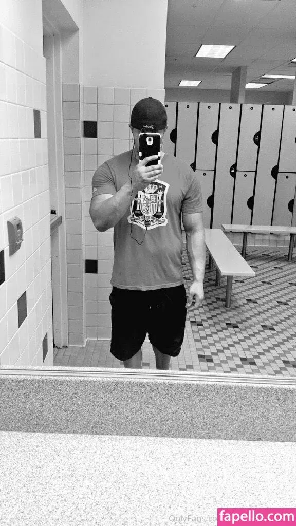 realbrandon818 Onlyfans Photo Gallery 