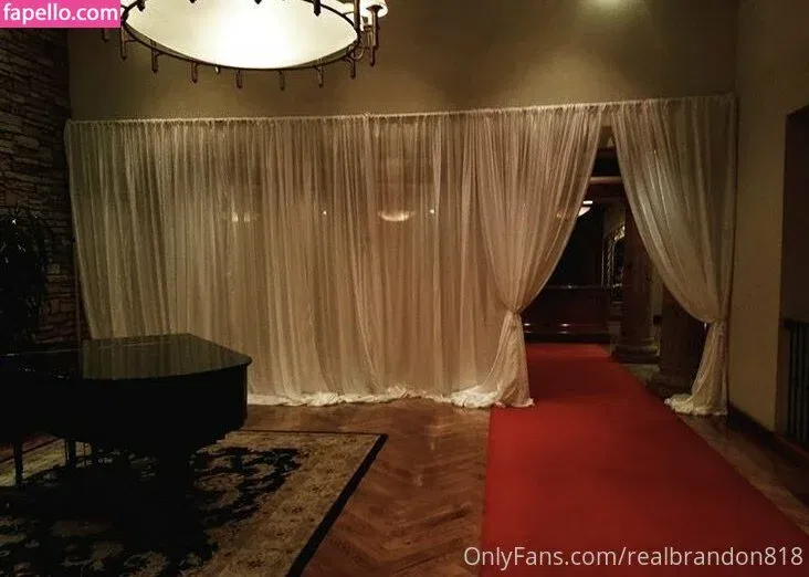 realbrandon818 Onlyfans Photo Gallery 