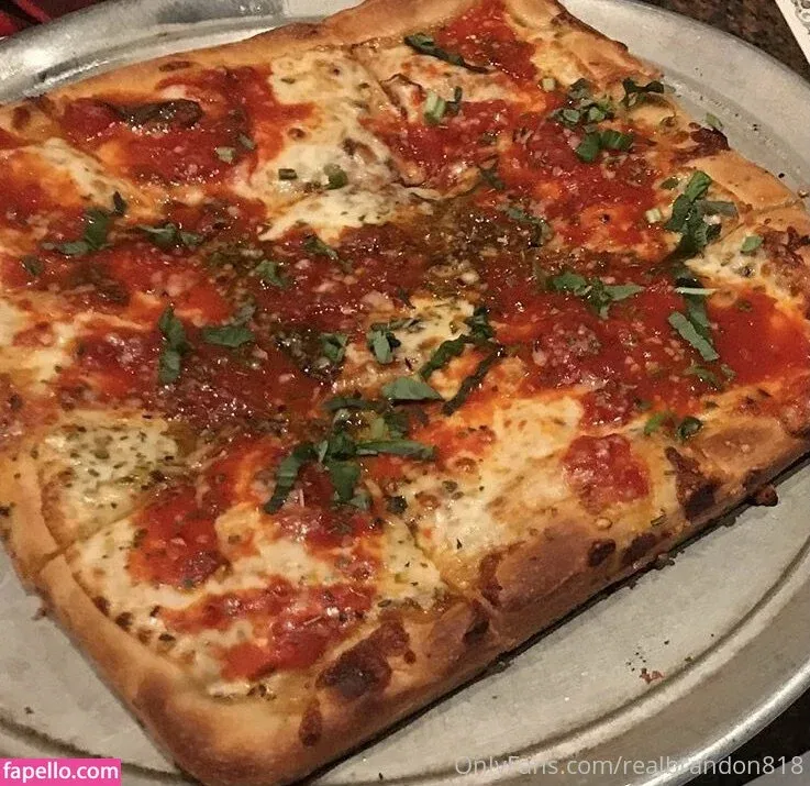 realbrandon818 Onlyfans Photo Gallery 