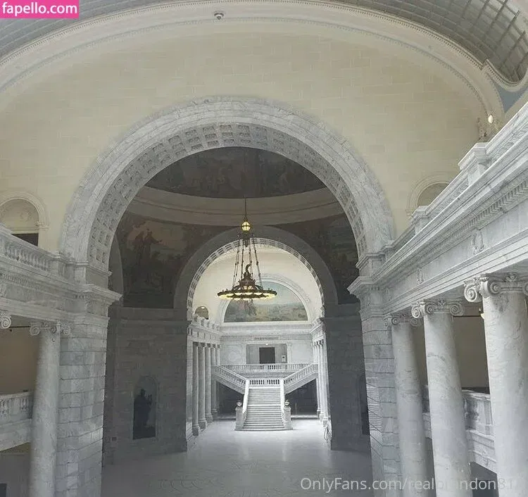 realbrandon818 Onlyfans Photo Gallery 