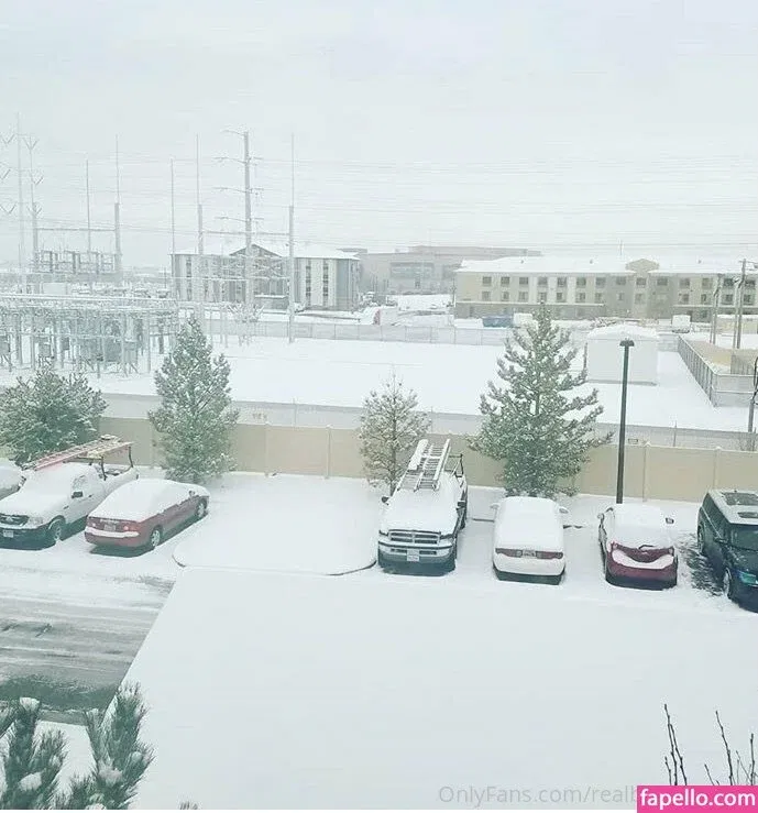 realbrandon818 Onlyfans Photo Gallery 