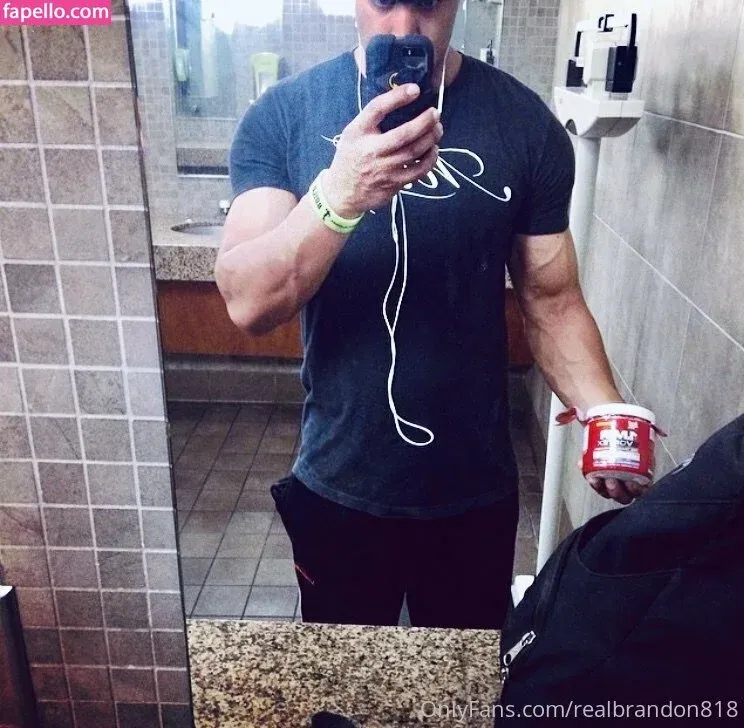 realbrandon818 Onlyfans Photo Gallery 