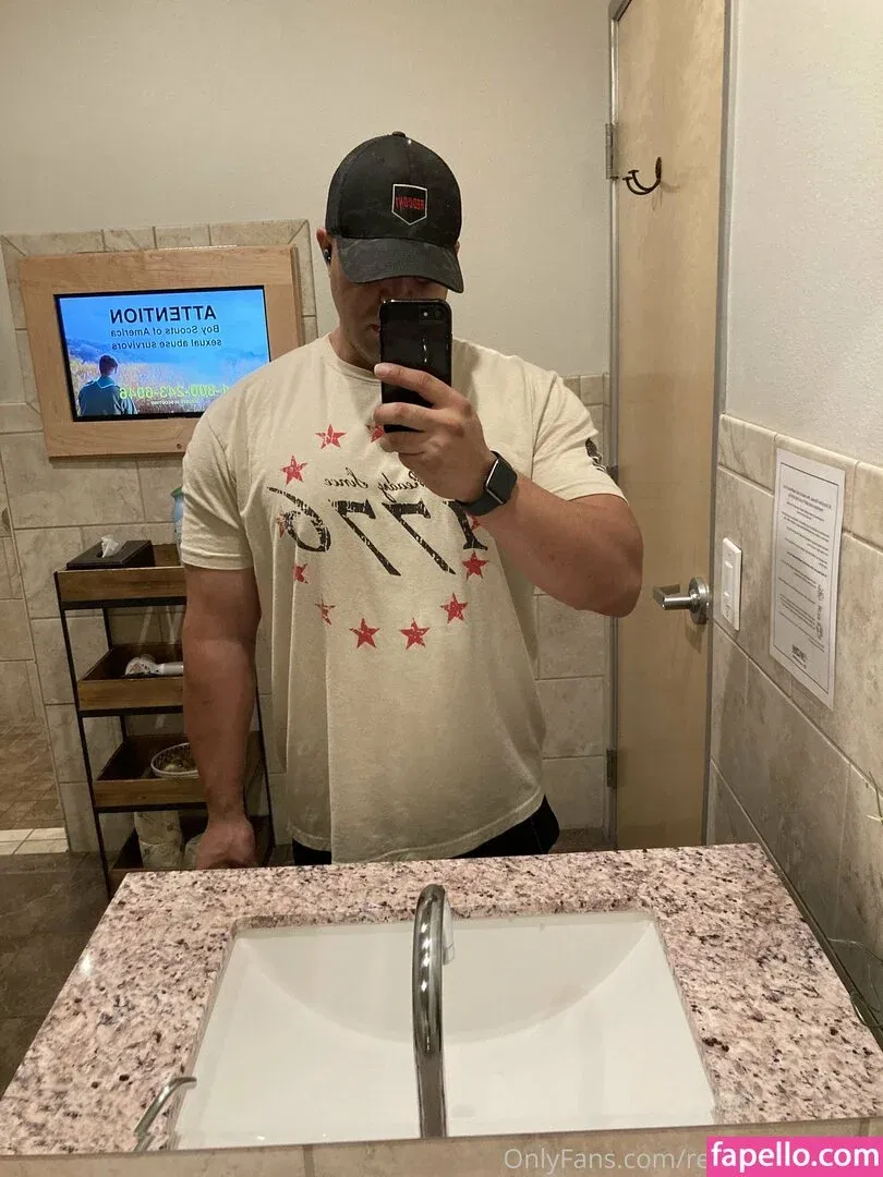 realbrandon818 Onlyfans Photo Gallery 