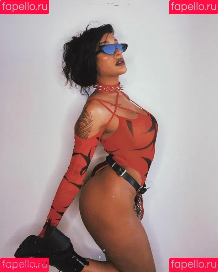 Zoey Sinn Onlyfans Photo Gallery 