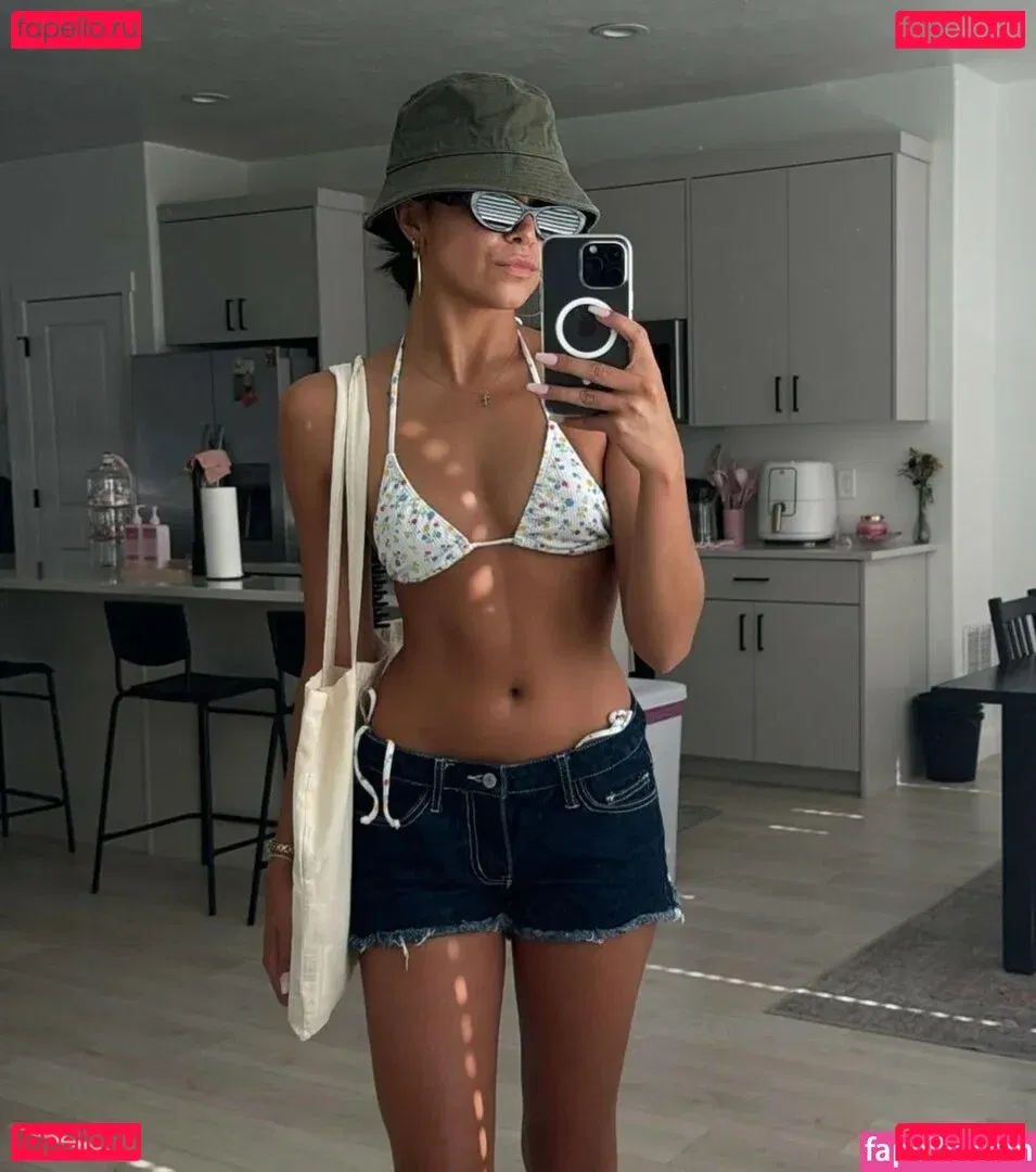 Ashlund Jade Onlyfans Photo Gallery 