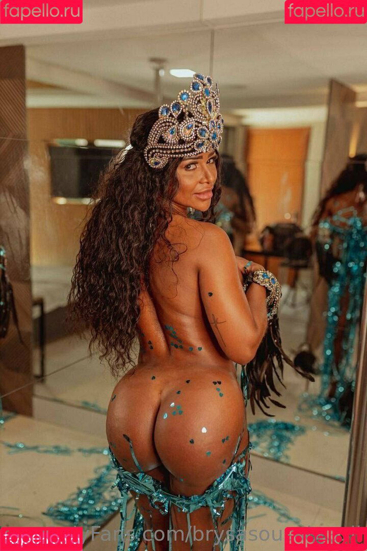 Brysa Sousa Onlyfans Photo Gallery 