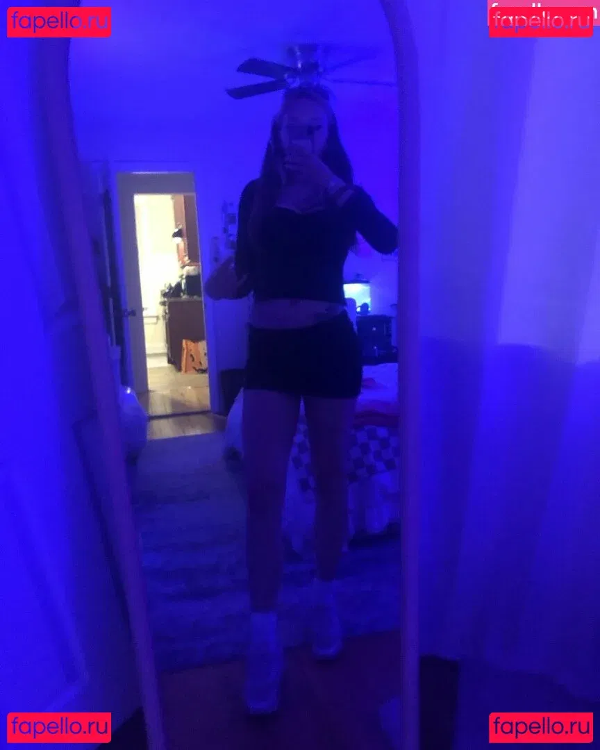 Trippi Miki Onlyfans Photo Gallery 