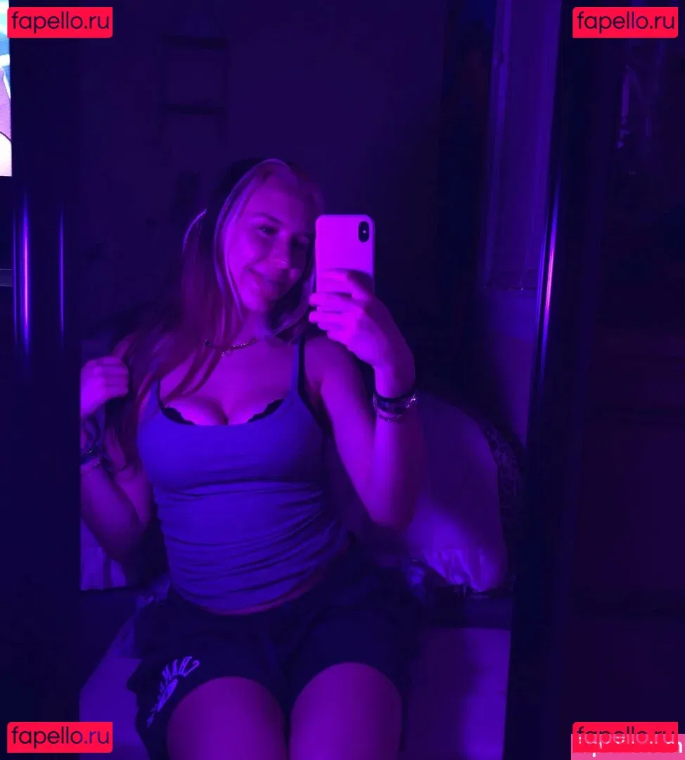 Trippi Miki Onlyfans Photo Gallery 