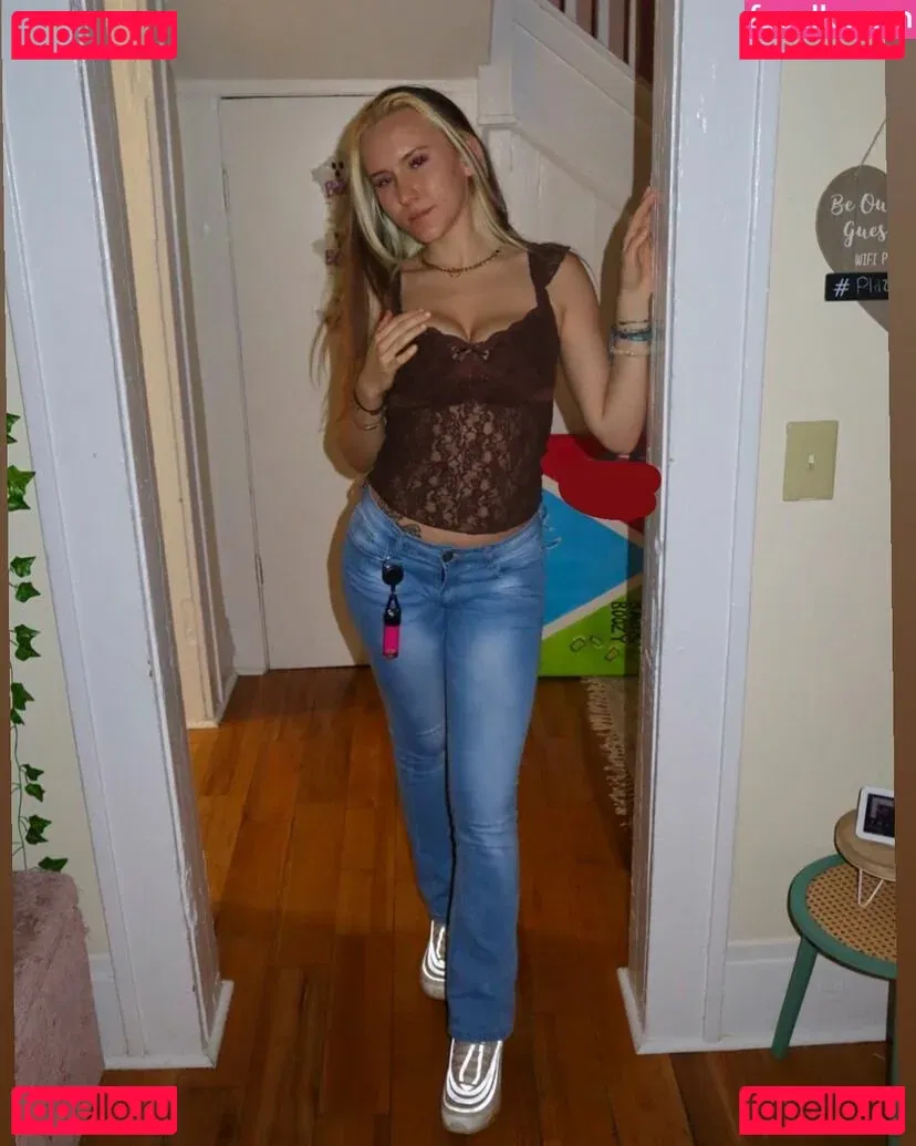 Trippi Miki Onlyfans Photo Gallery 