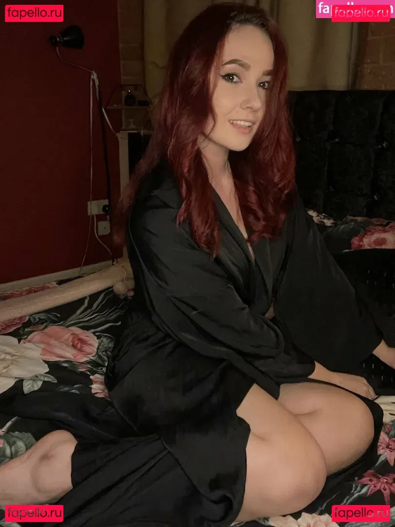 Cockneygoth Onlyfans Photo Gallery 