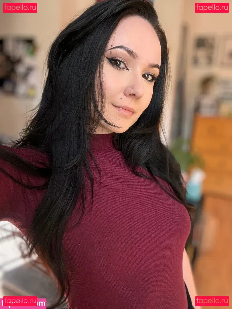 Cockneygoth Onlyfans Photo Gallery 