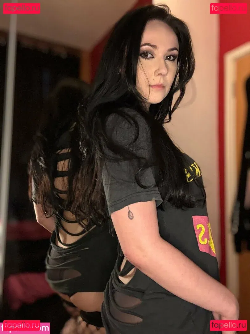 Cockneygoth Onlyfans Photo Gallery 
